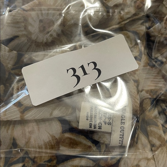 American Eagle Women's XS Sheer Blue and Cream Floral Kimono Cardigan (sku313) - Picture 11 of 11